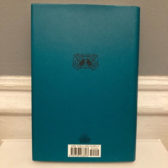 Fantastic Beasts and Where to Find Them/The Crimes of Grindelwald + 2 Magnets - Picture 6 of 7